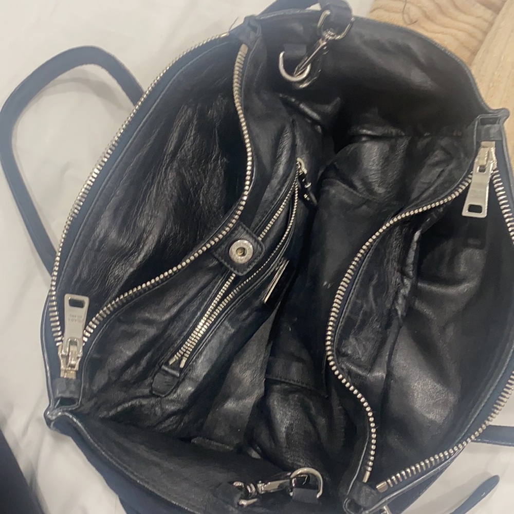 PRADA PURSE - Picture 4 of 10